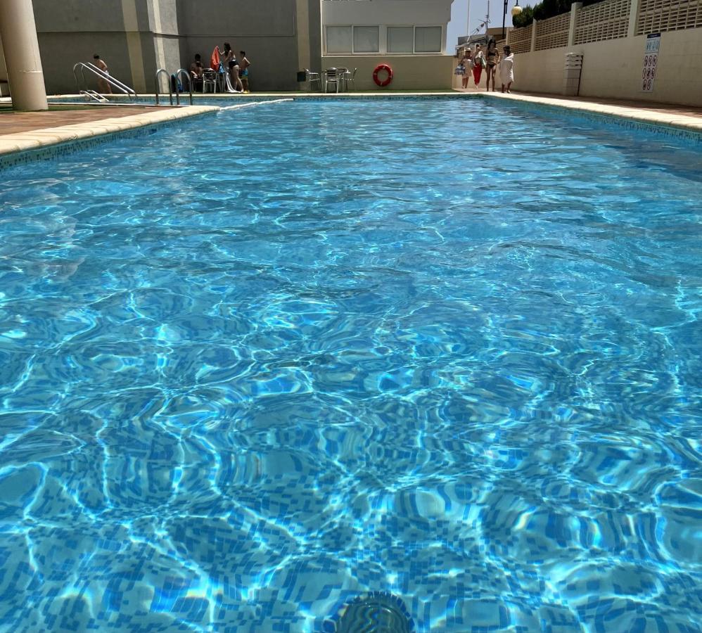 Primera Linea Con Piscina En 칼페 외부 사진