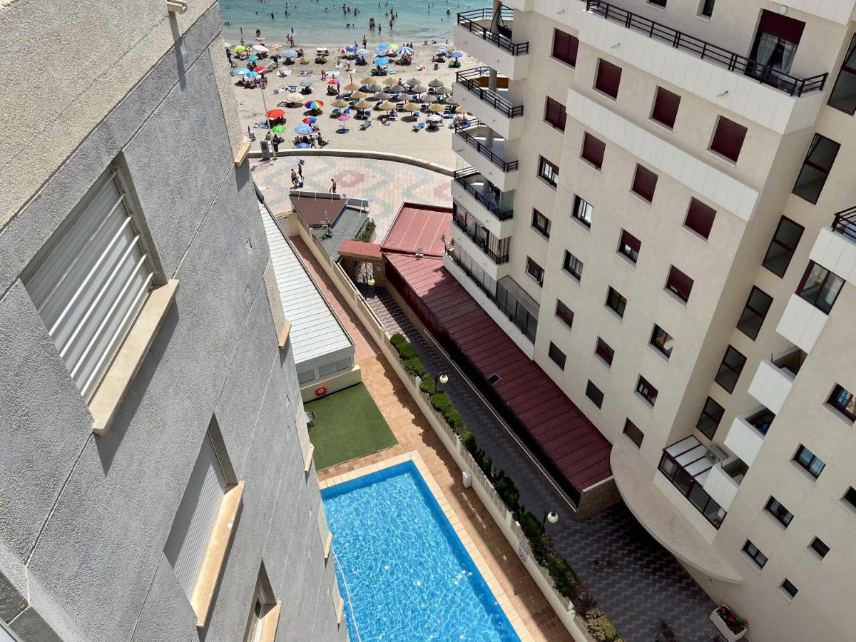Primera Linea Con Piscina En 칼페 외부 사진