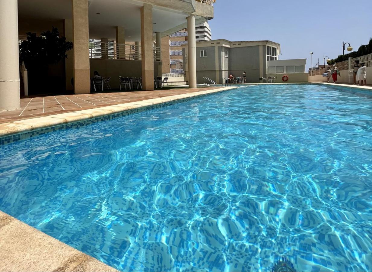 Primera Linea Con Piscina En 칼페 외부 사진